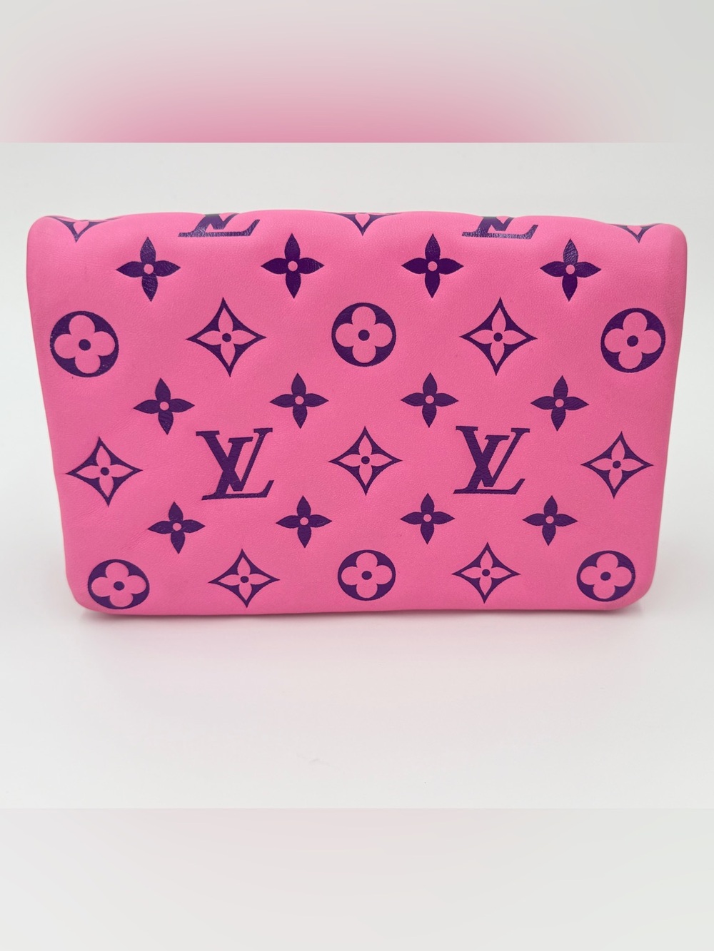 LV Coussin BB Stunning FULL SET w/Box, Dust Bag, and Entrupy COA!💖 Exclnt Condt! - Picture 4 of 15
